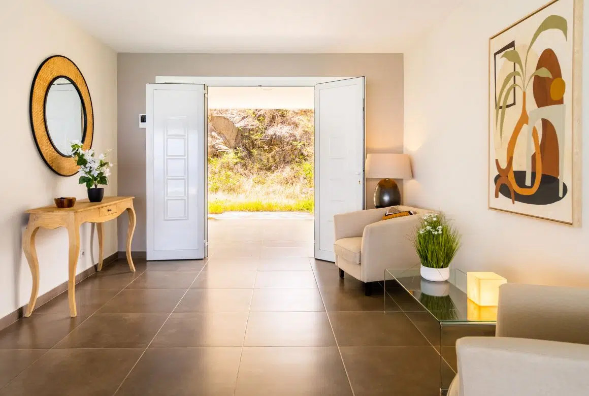 l'accès à la villa est de plain-pied