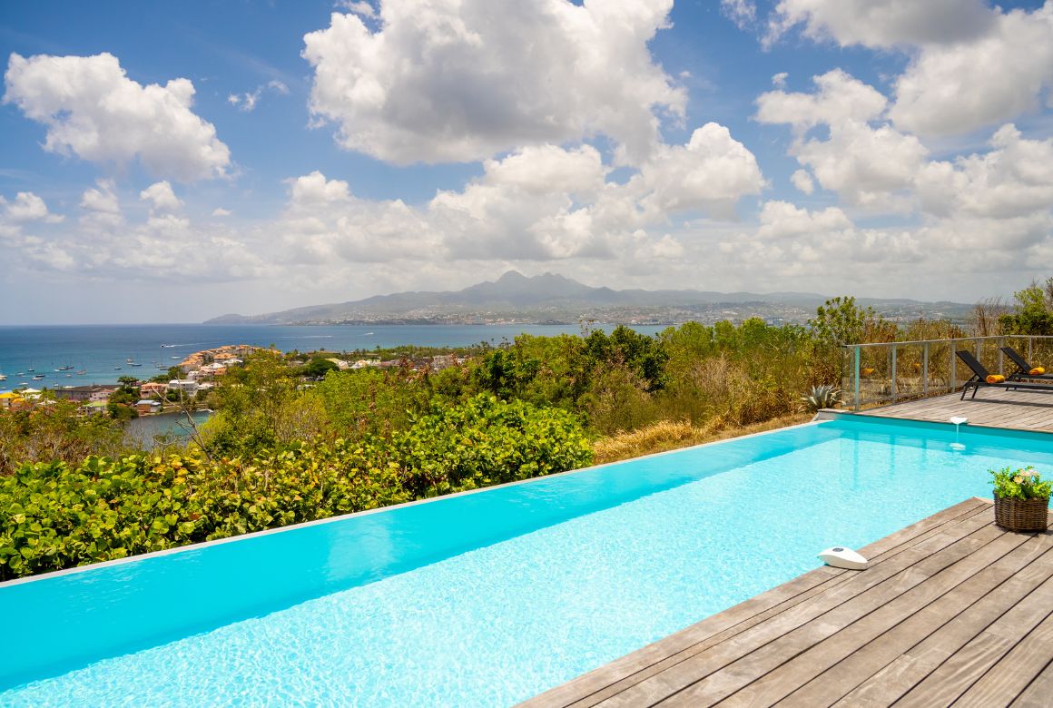 piscine d'eau salée (15x5m)