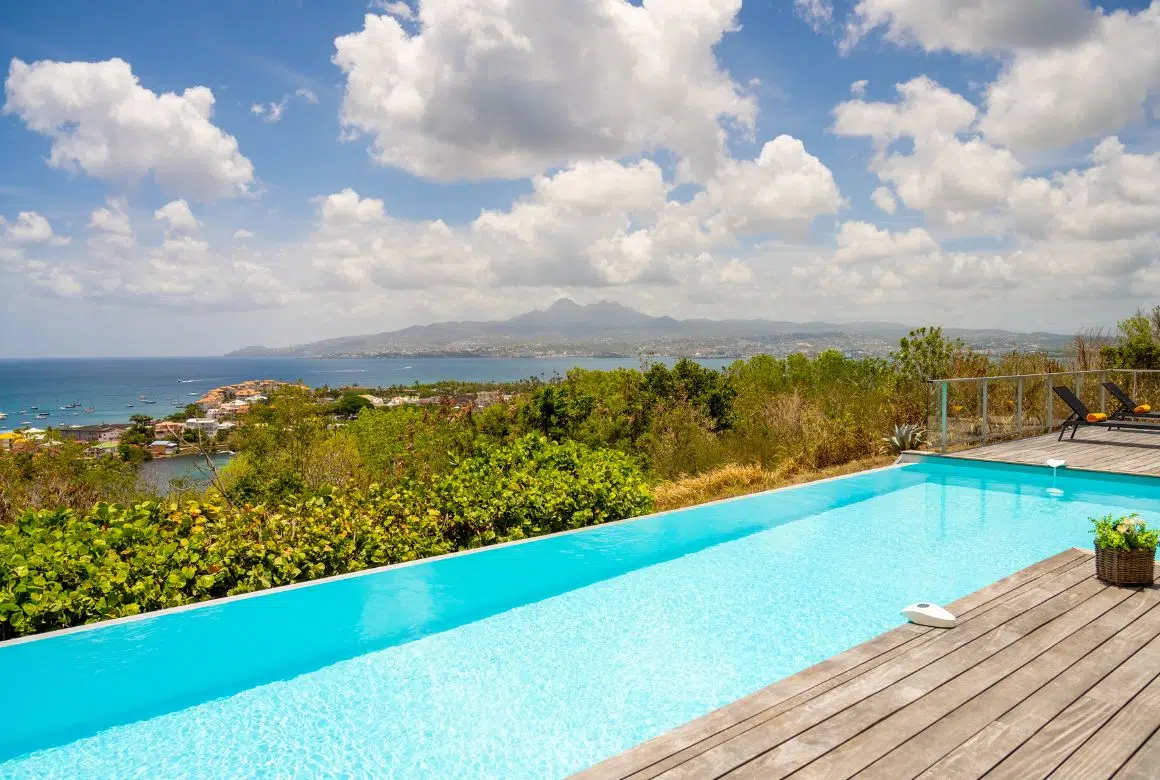 piscine d'eau salée (15x5m)