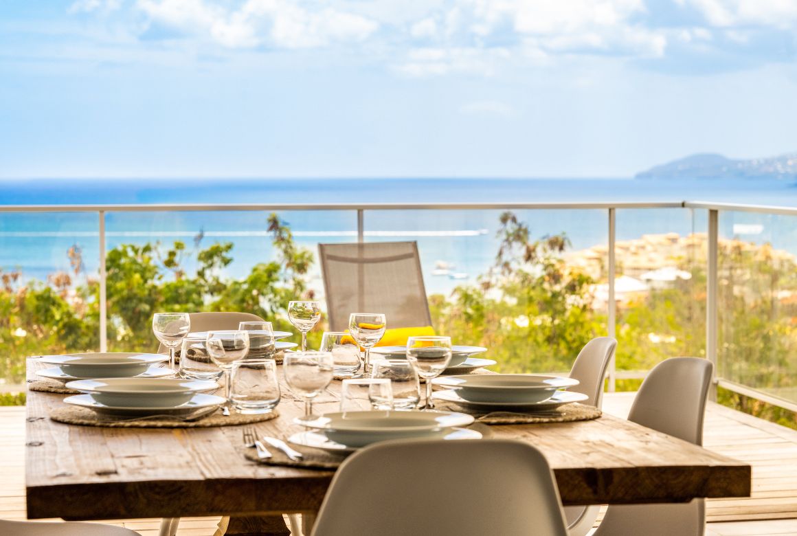 prenez vos repas devant la mer