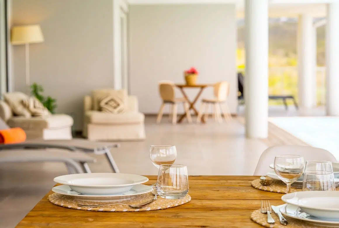 table à manger en terrasse