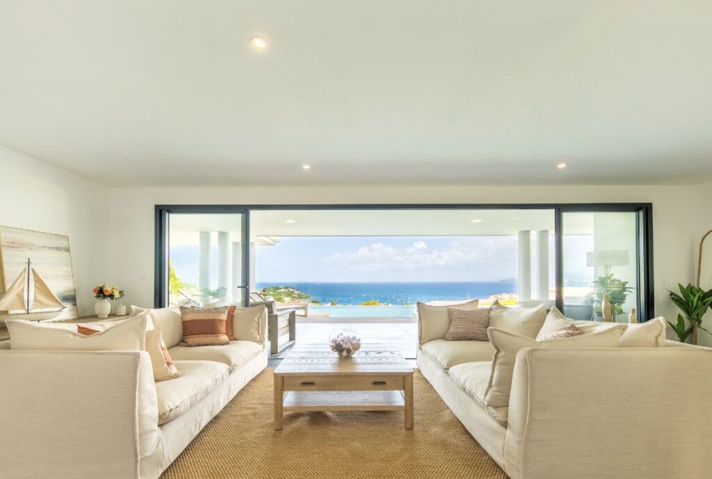 salon confortable et très spacieux