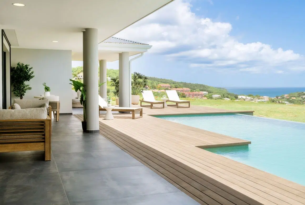 terrasse de 200m2 et piscine